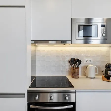 Palette | 1br With Balconies, Ac & Parking * Porto