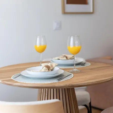 Palette | 1br With Balconies, Ac & Parking Porto