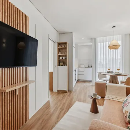 Palette | 1br With Balconies, Ac & Parking Porto